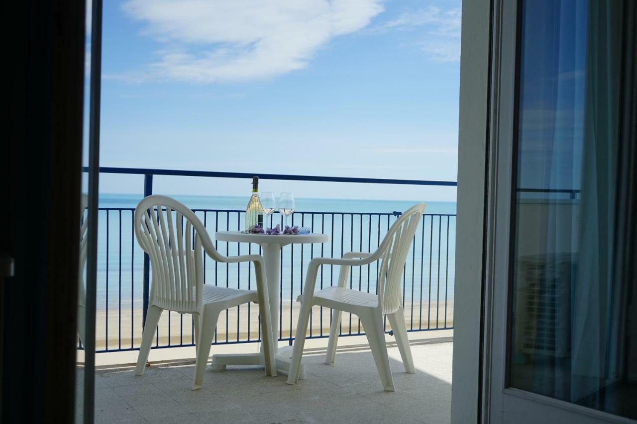 Grand Hotel Excelsior Senigallia Buitenkant foto