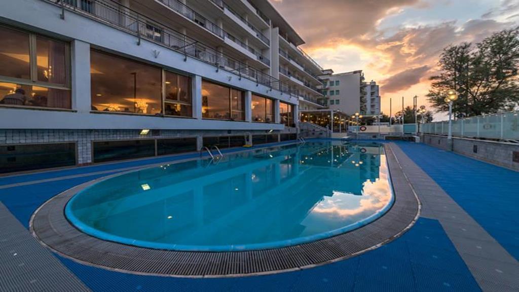 Grand Hotel Excelsior Senigallia Buitenkant foto